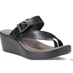 Eastland Kay Wedge Thong Sandal Buckle  Memory Foam‎ Comfort Black Casual Size?9